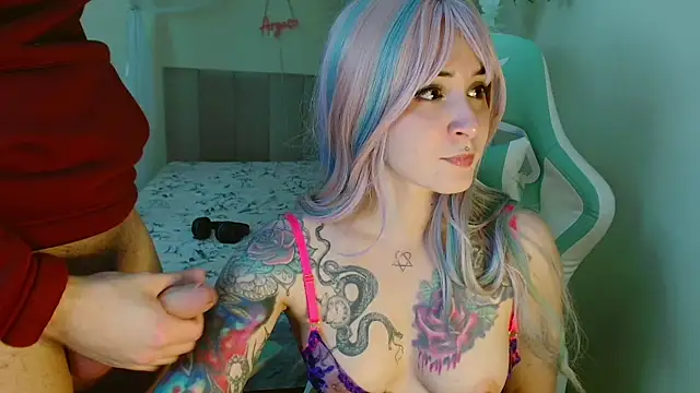 Snapshot of Ahrya_ chatting on September 15, 2025, 10:10 pm Ahrya online show from September 15, 2025, 10:10 pm