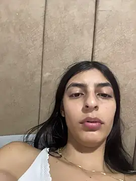 Snapshot of cristel_17 chatting on February 9, 2026, 11:03 pm cristel 17 online show from February 9, 2026, 11:03 pm