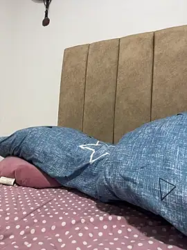 Snapshot of cristel_17 chatting on November 28, 2025, 9:15 pm cristel 17 online show from November 28, 2025, 9:15 pm