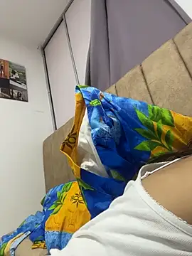 Snapshot of cristel_17 chatting on February 15, 2026, 9:03 pm cristel 17 online show from February 15, 2026, 9:03 pm