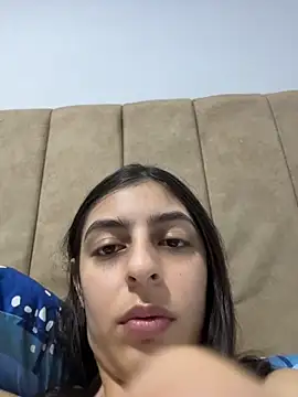Snapshot of cristel_17 chatting on June 2, 2026, 12:10 am cristel 17 online show from June 2, 2026, 12:10 am