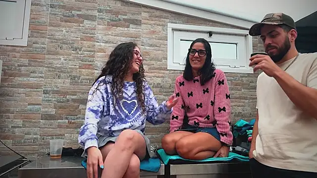 Snapshot of barfantasy chatting on January 17, 2026, 12:09 pm barfantasy online show from January 17, 2026, 12:09 pm