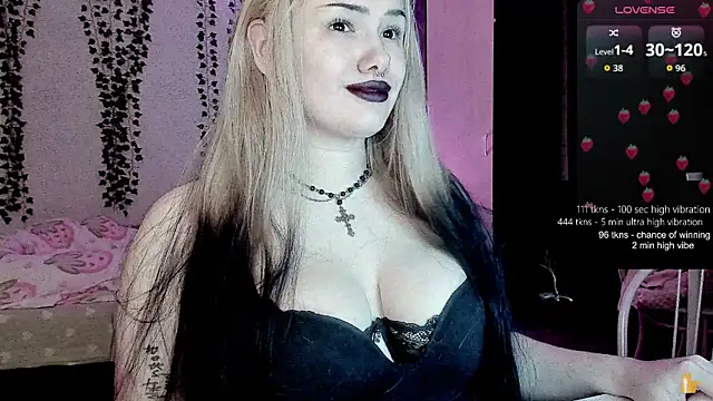 Snapshot of strawberry_elfcat chatting on July 8, 2026, 9:59 pm strawberry elfcat online show from July 8, 2026, 9:59 pm
