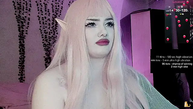 Snapshot of strawberry_elfcat chatting on May 21, 2026, 5:49 am strawberry elfcat online show from May 21, 2026, 5:49 am