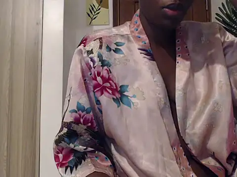 Snapshot of black___ghodess chatting on March 24, 2026, 3:39 am black ghodess online show from March 24, 2026, 3:39 am