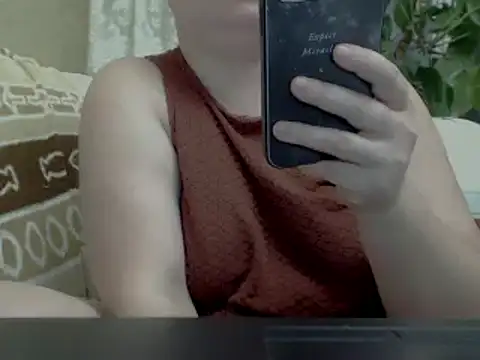 Snapshot of whiteFlower chatting on February 21, 2026, 7:49 pm whiteFlower online show from February 21, 2026, 7:49 pm