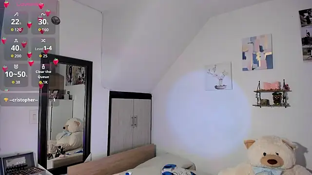 VeronikaOlsen online show from September 20, 2025, 12:43 pm