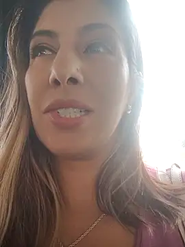 scarlett moore online show from May 8, 2026, 6:01 pm