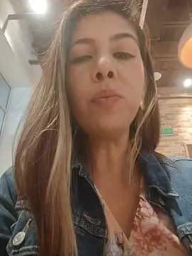 Snapshot of scarlett_moore chatting on June 14, 2026, 3:46 pm scarlett moore online show from June 14, 2026, 3:46 pm