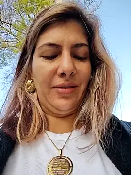 scarlett moore online show from March 4, 2026, 12:24 pm