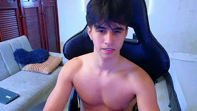 Snapshot of carl_dixon chatting on February 19, 2026, 7:00 pm carl dixon online show from February 19, 2026, 7:00 pm