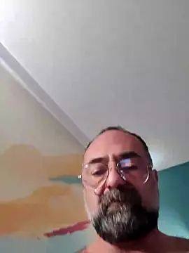 Snapshot of chainjulious chatting on February 27, 2025, 9:40 am chainjulious online show from February 27, 2025, 9:40 am