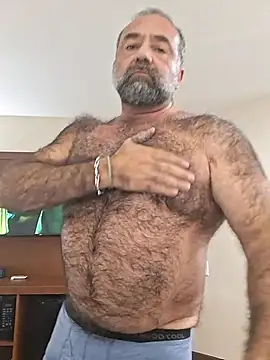 Snapshot of chainjulious chatting on October 21, 2025, 9:25 pm chainjulious online show from October 21, 2025, 9:25 pm