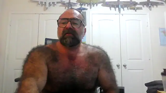 Snapshot of chainjulious chatting on September 30, 2025, 5:08 pm chainjulious online show from September 30, 2025, 5:08 pm