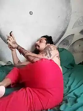 Snapshot of iirgastam3 chatting on November 15, 2025, 5:39 pm iirgastam3 online show from November 15, 2025, 5:39 pm