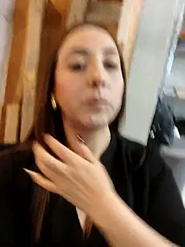 Mia Novikov online show from November 27, 2025, 7:25 pm