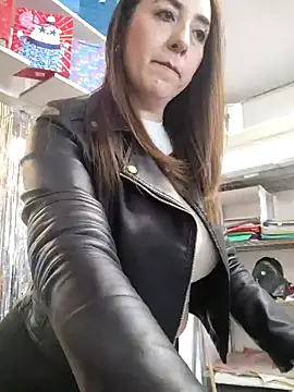 Mia Novikov online show from January 16, 2026, 6:23 pm