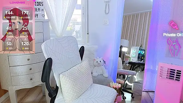 Tawny cox online show from September 26, 2025, 9:27 am