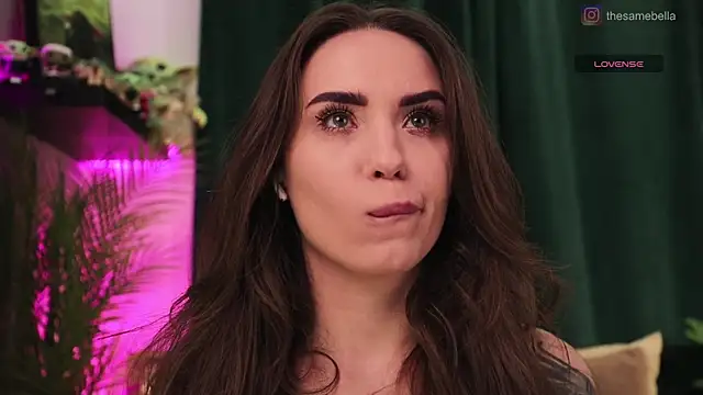 Snapshot of BabyYoda- chatting on April 14, 2026, 7:19 pm BabyYoda- online show from April 14, 2026, 7:19 pm