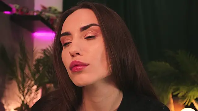 BabyYoda- online show from March 19, 2025, 11:57 pm