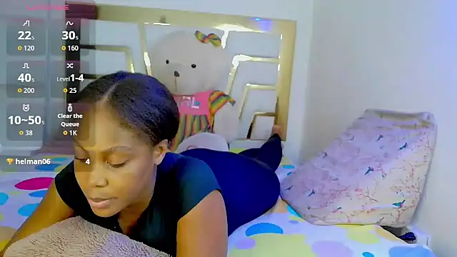 Snapshot of DayanaWood chatting on November 19, 2025, 2:55 am DayanaWood online show from November 19, 2025, 2:55 am