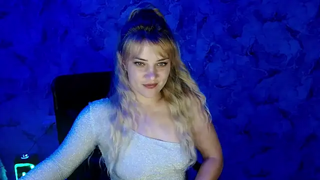 Snapshot of nika_gold1 chatting on July 28, 2026, 7:39 pm nika gold1 online show from July 28, 2026, 7:39 pm