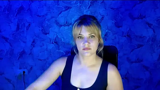 Snapshot of nika_gold1 chatting on July 15, 2026, 3:08 pm nika gold1 online show from July 15, 2026, 3:08 pm