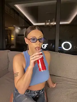 SexOnMyLvL online show from February 11, 2026, 9:03 pm