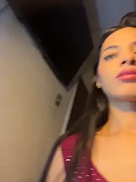 violetta-brown1 online show from April 18, 2026, 12:35 am