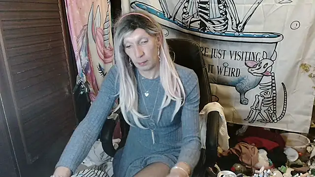 Ombeline1 online show from March 23, 2026, 9:03 pm