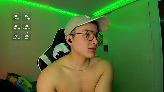 Snapshot of AustinSummerr chatting on January 18, 2025, 12:57 pm AustinSummerr online show from January 18, 2025, 12:57 pm