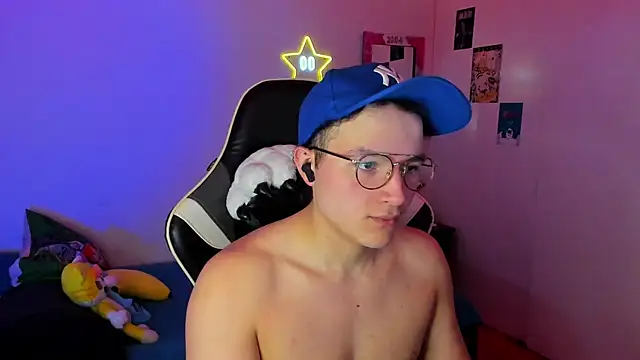 Snapshot of AustinSummerr chatting on January 21, 2025, 1:32 pm AustinSummerr online show from January 21, 2025, 1:32 pm