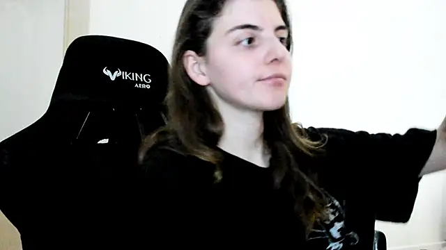 emmamurrr online show from November 4, 2025, 5:50 pm