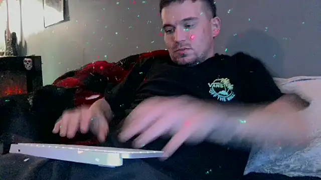 bigcocktat2dude603 online show from December 6, 2024, 11:27 am