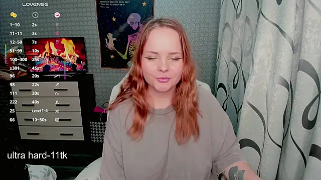 Snapshot of flower_sarah_ chatting on May 4, 2026, 9:17 pm flower sarah online show from May 4, 2026, 9:17 pm