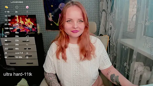 Snapshot of flower_sarah_ chatting on May 19, 2026, 1:40 pm flower sarah online show from May 19, 2026, 1:40 pm