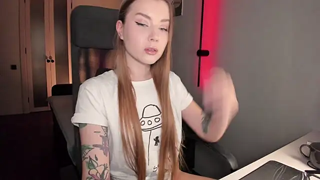 Midnight Mi online show from November 22, 2025, 4:22 am