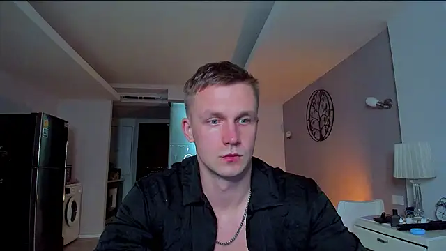 Snapshot of Samuel_Andrew chatting on June 25, 2026, 5:05 am Samuel Andrew online show from June 25, 2026, 5:05 am