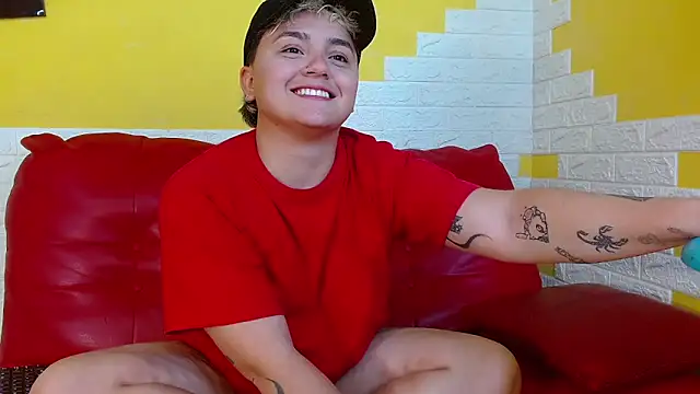 isabeautyx19 online show from March 11, 2025, 4:08 am