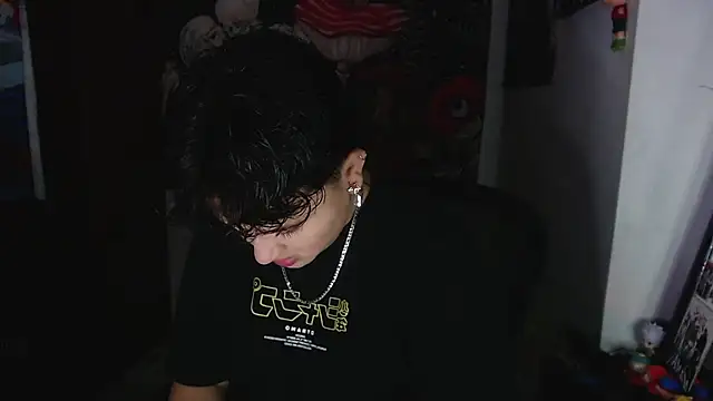 isabeautyx19 online show from April 27, 2026, 12:52 am