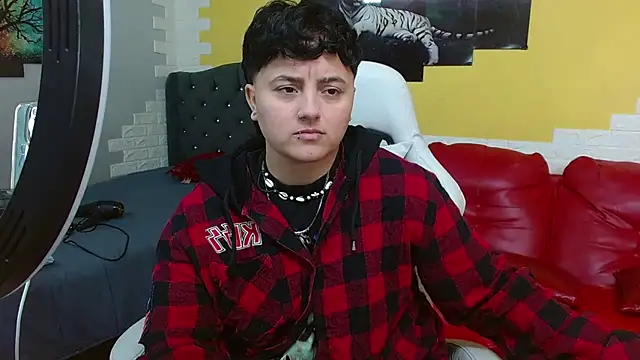 Snapshot of isabeautyx19 chatting on April 13, 2026, 1:31 am isabeautyx19 online show from April 13, 2026, 1:31 am