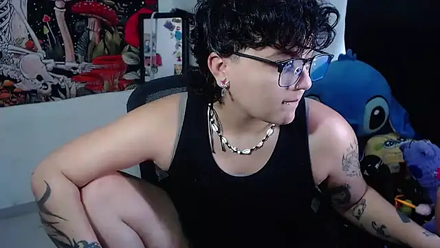 isabeautyx19 online show from July 8, 2026, 8:31 pm