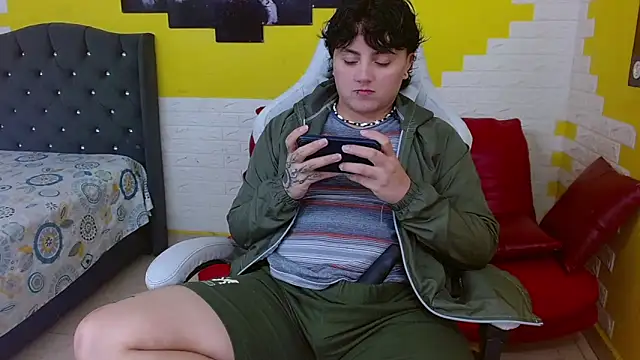 Snapshot of isabeautyx19 chatting on April 3, 2026, 2:51 am isabeautyx19 online show from April 3, 2026, 2:51 am