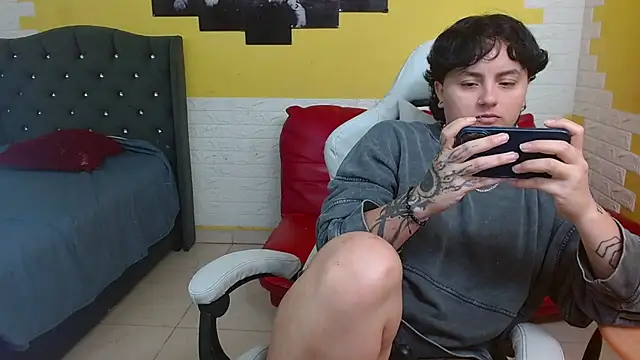 Snapshot of isabeautyx19 chatting on April 9, 2026, 1:29 am isabeautyx19 online show from April 9, 2026, 1:29 am