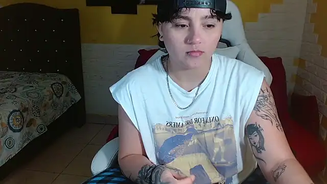 Snapshot of isabeautyx19 chatting on March 26, 2026, 1:48 am isabeautyx19 online show from March 26, 2026, 1:48 am