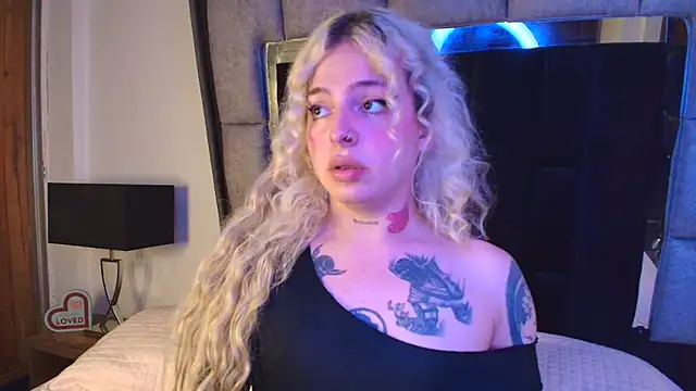 Snapshot of Bonnie_vega chatting on February 26, 2025, 11:19 pm Bonnie vega online show from February 26, 2025, 11:19 pm