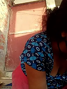 Snapshot of Mamta_Chaterjee chatting on April 14, 2026, 1:21 am Mamta Chaterjee online show from April 14, 2026, 1:21 am