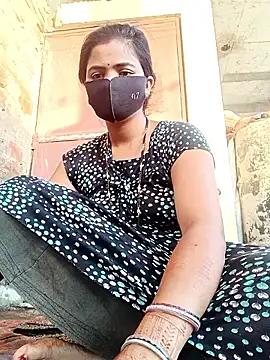 Snapshot of Mamta_Chaterjee chatting on May 5, 2026, 12:46 am Mamta Chaterjee online show from May 5, 2026, 12:46 am