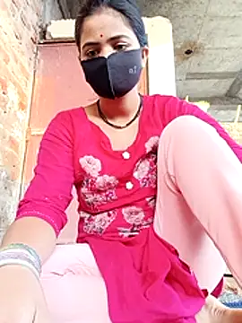 Snapshot of Mamta_Chaterjee chatting on May 14, 2026, 1:02 am Mamta Chaterjee online show from May 14, 2026, 1:02 am