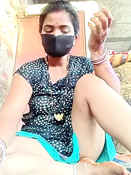 Snapshot of Mamta_Chaterjee chatting on May 2, 2026, 12:49 am Mamta Chaterjee online show from May 2, 2026, 12:49 am